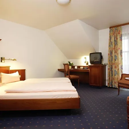 Hotel Bauer